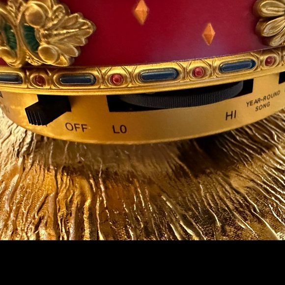 VTG 1996 Mr. Christmas Holiday Go Round Musical Carousel 50 Songs! PRISTINE! IOB - Picture 10 of 13